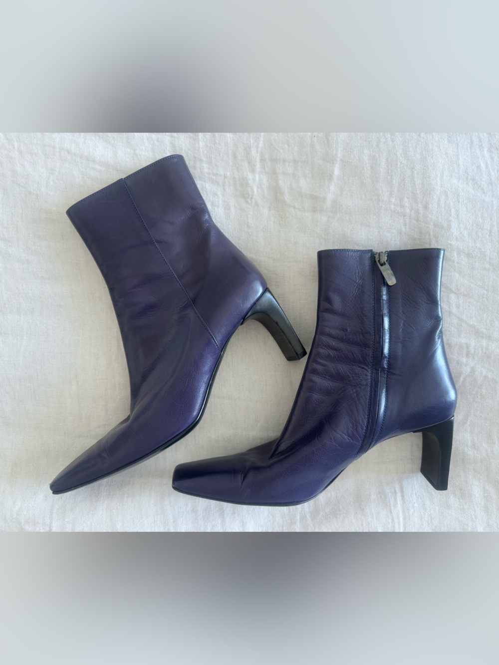 Vintage Sergio Rossi Purple Leather Square-Toe Mid Heel Ankle Boots